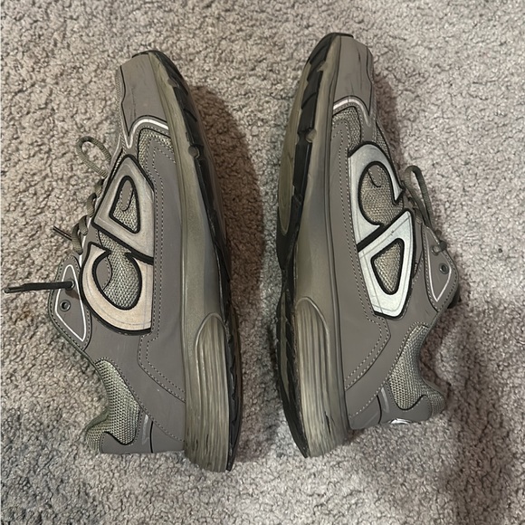 Dior b30